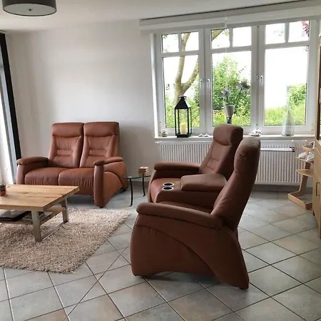 In Neuastenberg Mit Grosser Terrasse * 빈터베르크